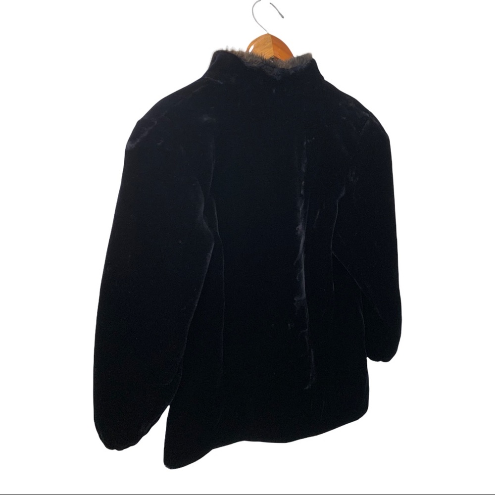 STYLE VI LTD FAUX FUR BLACK COAT WITH BROWN FAUX FUR COLLAR AND FRONT TRIM - Picture 14 of 16